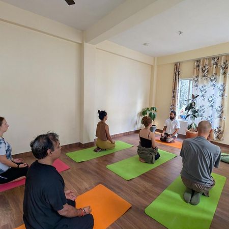 Santoshi Guest House, โพคารา ภายนอก รูปภาพ